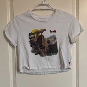 Levi’s tee shirt
